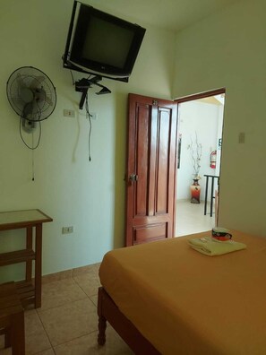 Classic Double or Twin Room - PUERTO PIZARRO INN (Tumbes)