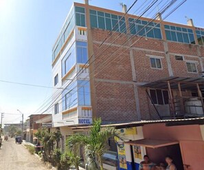 Exterior - PUERTO PIZARRO INN (Tumbes)