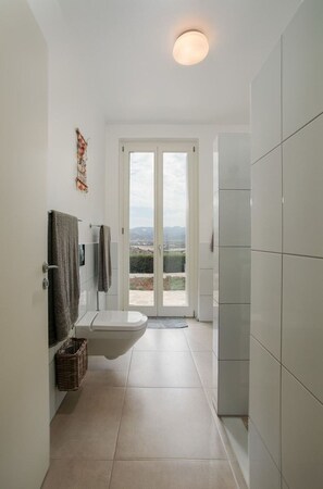 مجففات شعر، مناشف