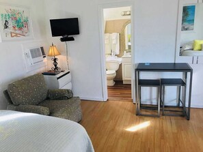 Iron/ironing board, free WiFi