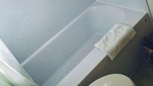 Hair dryer, towels - Queen Studio-Full Kitchen,Tiki Area, Overlooking the Beach (Pompano Beach)