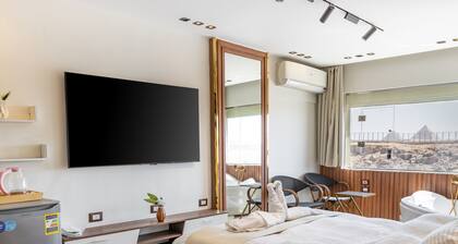 Shiny Pyramids Boutique Hotel