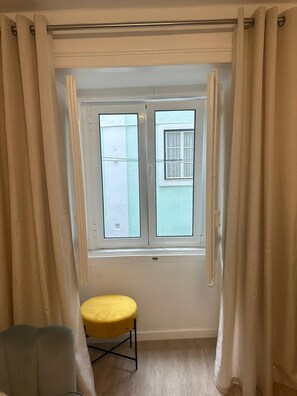 Interior - Stylish Renovated Apartment in Chiado (Lisboa)