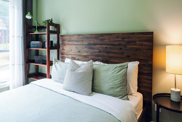 3 chambres, bureau, fer et planche à repasser, accès au Wi-Fi (inclus)