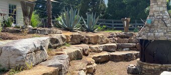 Cozy 1-bedroom apartment in charming Roswell with pool