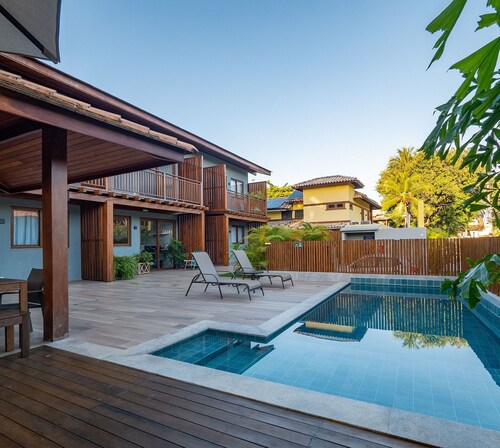 Enjoy the Retreat at Beautiful Praia do Forte