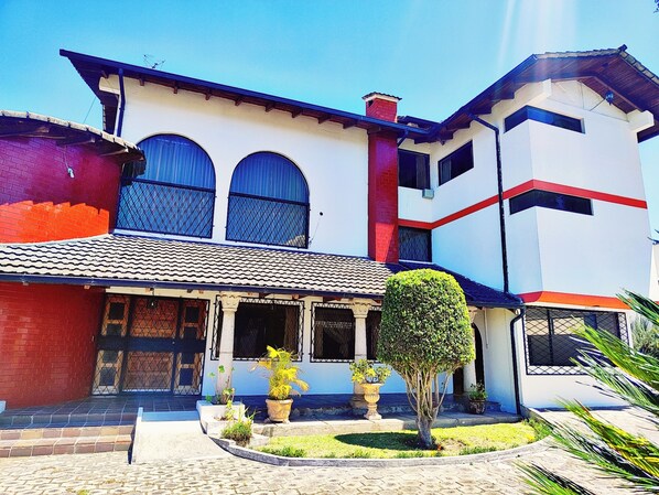 Façade de l’hébergement