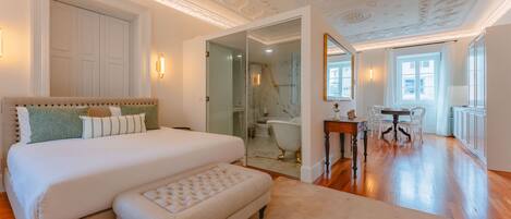 In-room safe, iron/ironing board, free WiFi, bed sheets