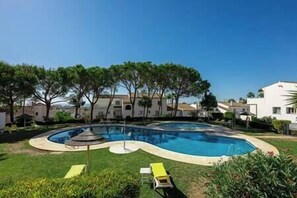 Pool - Spacious White Spanish Style House with Sea Views (El Paraíso)