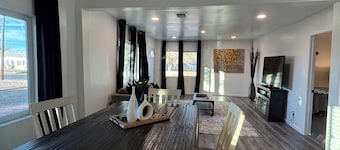 Elegant Modern Winslow Home