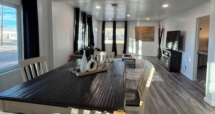 Elegant Modern Winslow Home