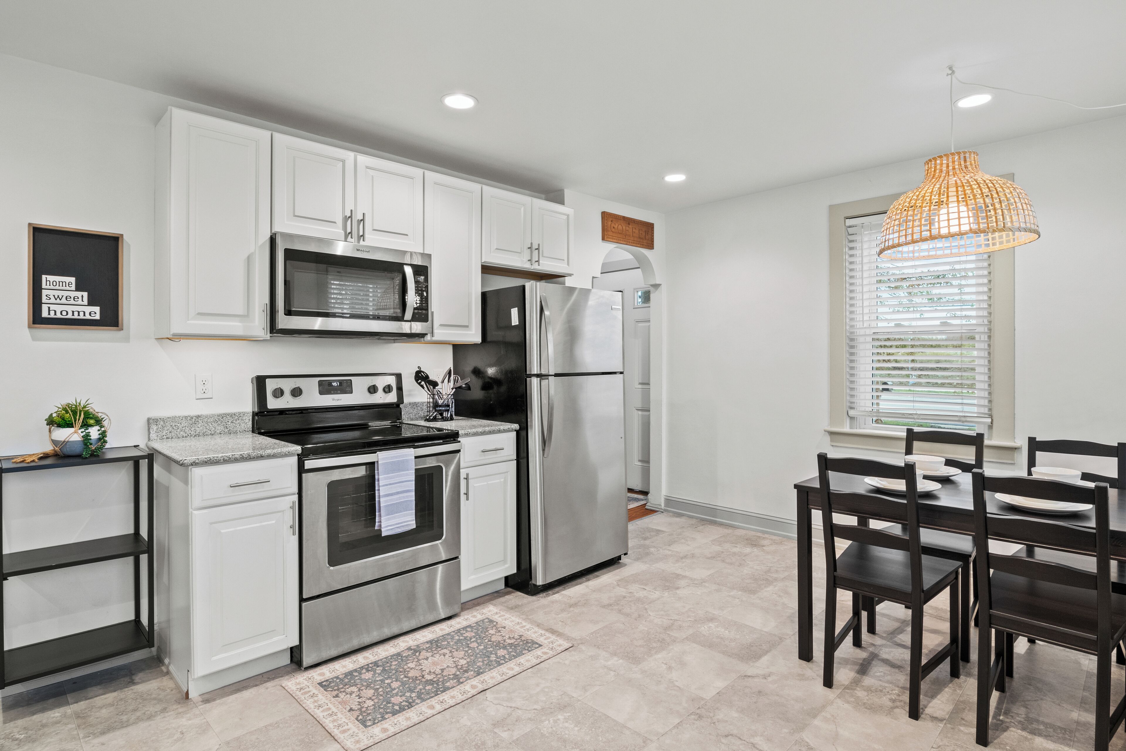 雪櫃  、微波爐、焗爐、爐具