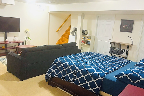 1 Schlafzimmer, BĂŒgeleisen/BĂŒgelbrett, WLAN, BettwĂ€sche