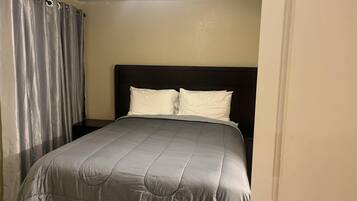 1 多间卧室、熨斗/熨衣板、WiFi、床单