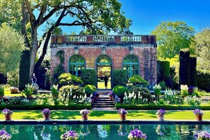 Exterior - Luxurious Private Coastal Home – Hot Tub & Ocean Views Near San Francisco (Pacifica)