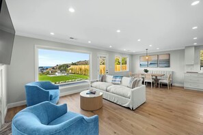 Télévision, table de tennis de table