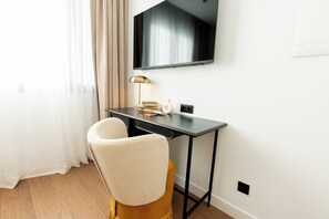 Chambre Double Standard | Literie de qualité supérieure, couette en duvet d'oie