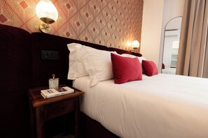 Chambre Double Deluxe, vue ville | Literie de qualité supérieure, couette en duvet d'oie