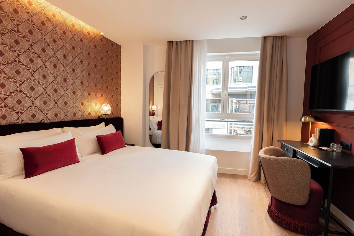 Chambre Double Deluxe, accessible aux personnes à mobilité réduite | Literie de qualité supérieure, couette en duvet d'oie