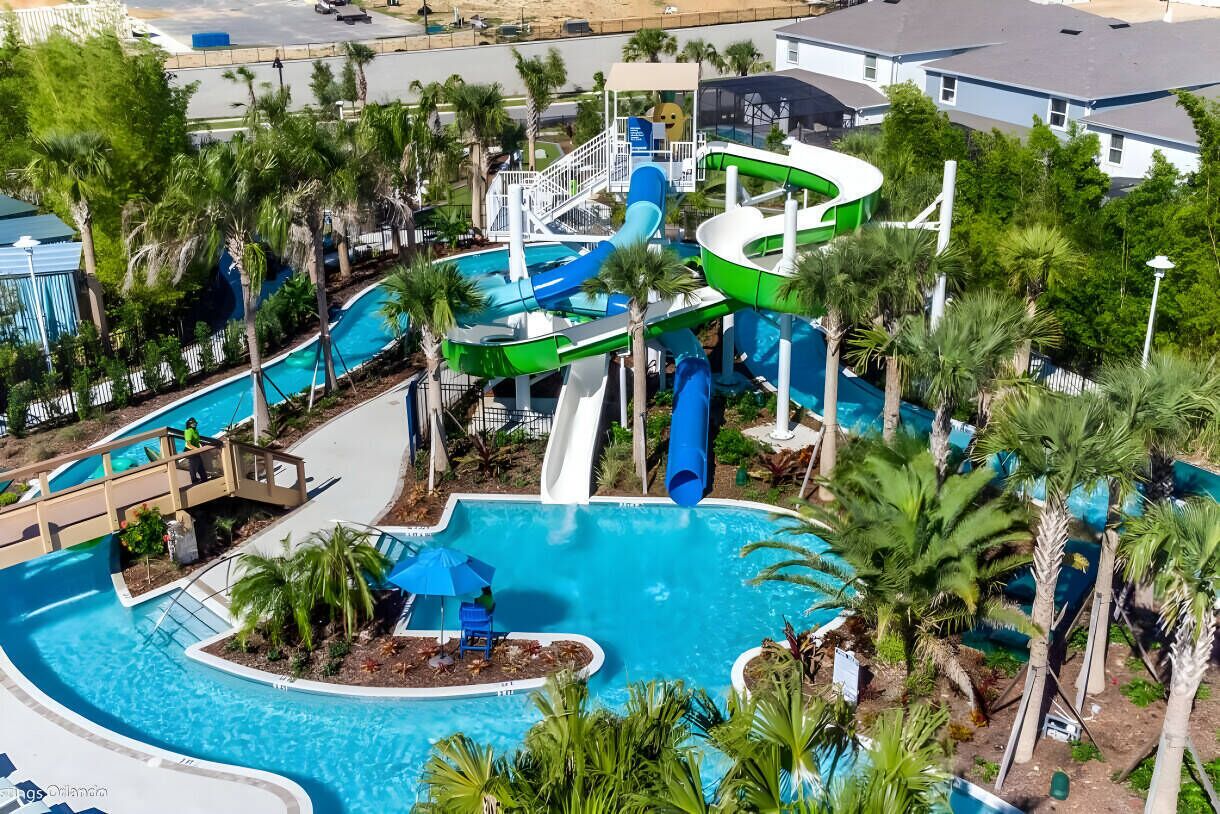 Een verwarmd zwembad