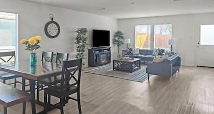 New home w/garage -Enjoy trails, Downtown McKinney
