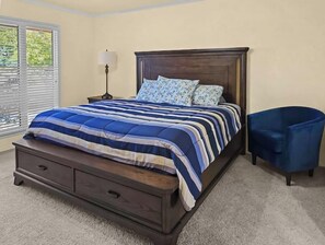 5 bedrooms, iron/ironing board, WiFi, bed sheets