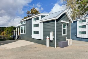 House (1 Bedroom) | Interior