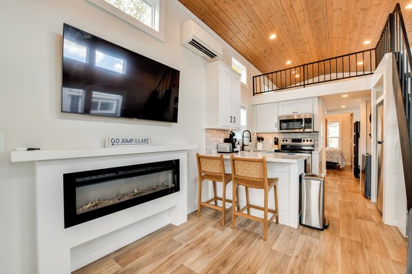 House (1 Bedroom) | Interior