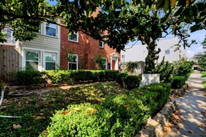 Duplex, 1 Bedroom | Exterior
