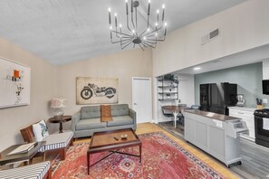 Appartement Duplex, 1 chambre | Coin séjour