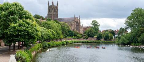 Casa | 2 habitaciones y escritorio