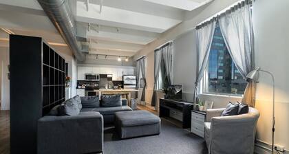 Chic 2-bedroom Urban Loft Condo Near Rogers Place Ice District Downtown Edmonton