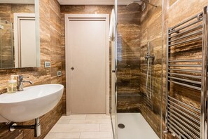 Apartment - Modern and Spacious Apartment With Terrace (Rozzano)