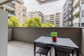 Apartment | 1 bedroom, Internet - Modern and Spacious Apartment With Terrace (Rozzano)