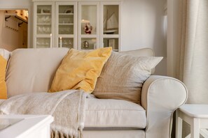 Apartment - Cozy Apartment for 4 With Parking (Nieuwpoort)