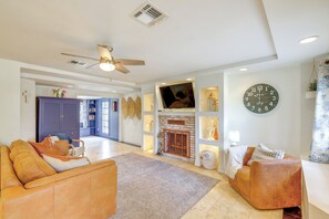 House (3 Bedrooms) | Interior - 8 Mi to Dtwn: Pet-friendly Phoenix Home! (Phoenix)