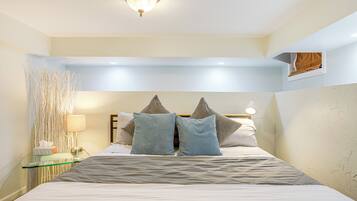 Apartment (1 Bedroom) | Interior