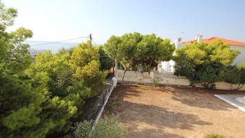 Apartment, Smoking | 1 bedroom, desk