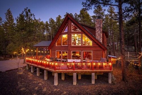 Private Family Cabin + Hot Tub + Loft + Sleeps 30 + Steps from Woodland Lake!