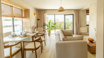 Apartment | 2 bedrooms, desk, Internet