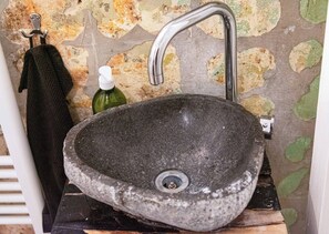Apartment, 2 Bedrooms, Patio, City View | Bathroom - Artistic Apartment in the Heart of Berlin (Berlin)