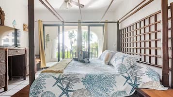 3 bedrooms, in-room safe, iron/ironing board, free WiFi