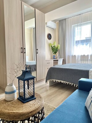 1 bedroom, iron/ironing board, WiFi, bed sheets