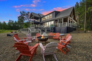 Terrace/patio - NEW! Waterfront Pond Cabin:Kayak, Fish,GameRoom (Broken Bow)