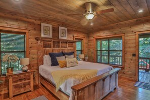 3 slaapkamers, een strijkplank/strijkijzer, reisbedje, gratis wifi