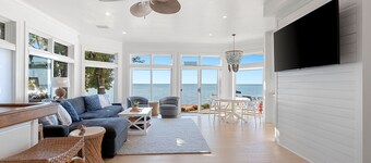 Door County 6 Bedroom Home.  25 minutes from Lambeau Field