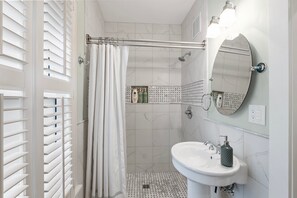 Shower, jetted bath, hair dryer, bidet - Spacious Historic Manor with Chef's Kitchen • Horse-Friendly (Southern Pines)