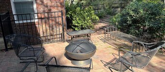 Spacious Historic Manor with Chef's Kitchen • Horse-Friendly