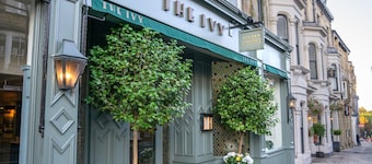 Harrogate Heights - Sleeps 16, Impeccably curated