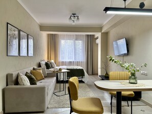 Interior - "Singing birds" charming studio in center of Almaty with WiFi, AC (Almaty)